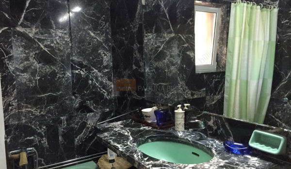 Mπάνιο - Bathroom
