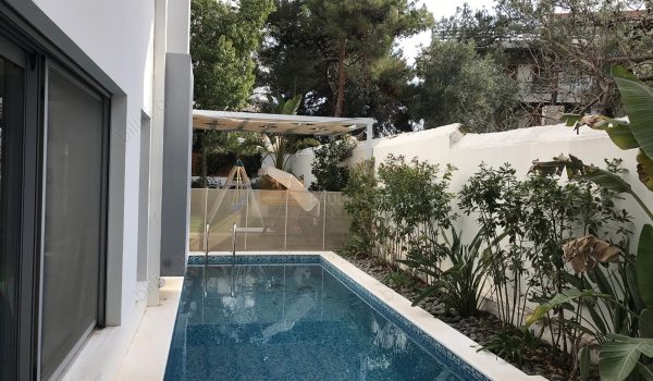 Πισίνα - Swimming pool