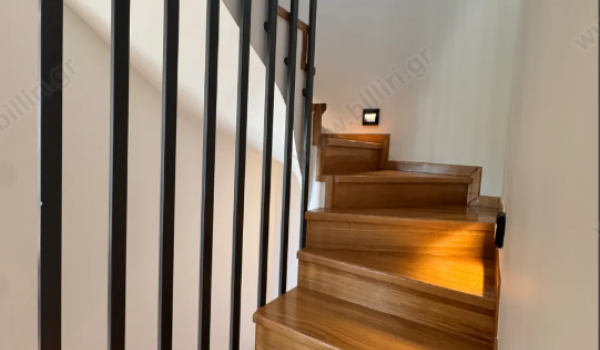 43_402796804