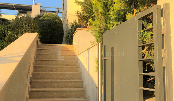 Είσοδος - Entrance 