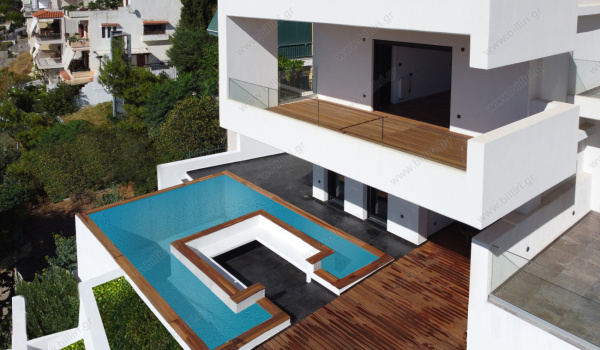 5_pool_and_sitting_area_1717870418