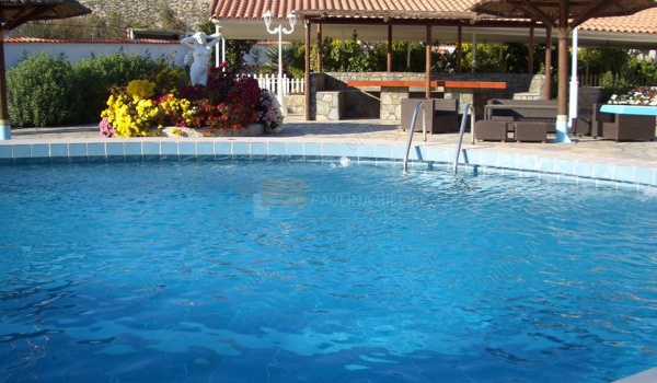 Πισίνα - Swimming pool