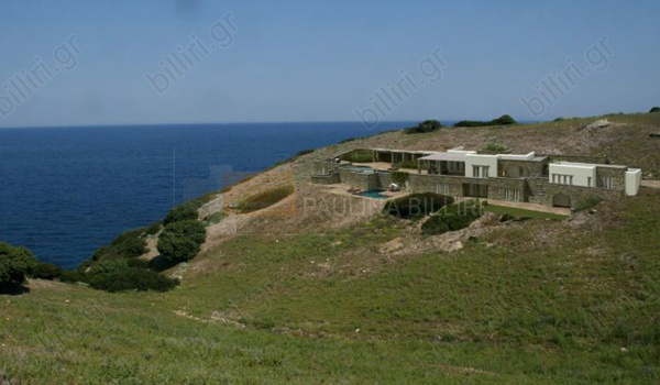Οικόπεδο - Plot