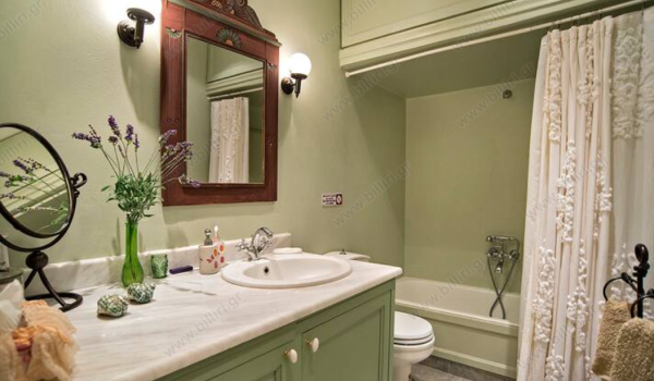 bathroom3