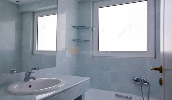 Mπάνιο - Bathroom