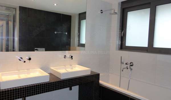 Mπάνιο - Bathroom