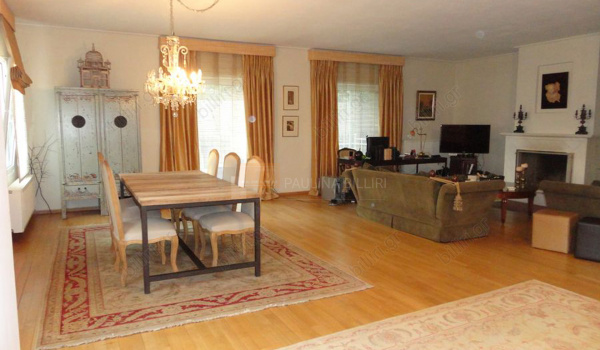 Τραπεζαρία - Dining room