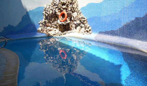Πισίνα - Swimming pool