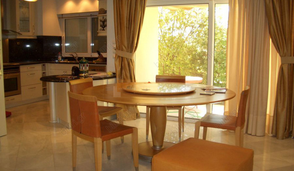 Τραπεζαρία - Dining room