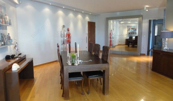 Τραπεζαρία - Dining room
