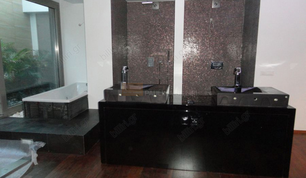 Mπάνιο - Bathroom