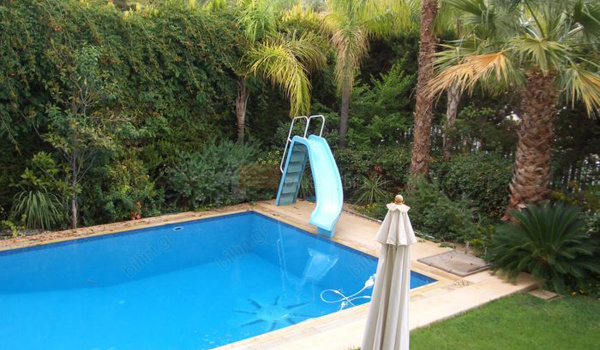 Πισίνα - Swimming pool