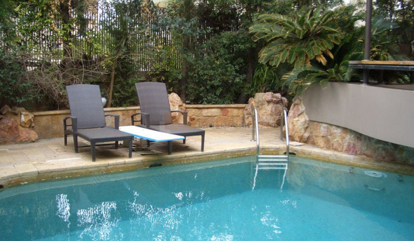 Πισίνα - Swimming pool
