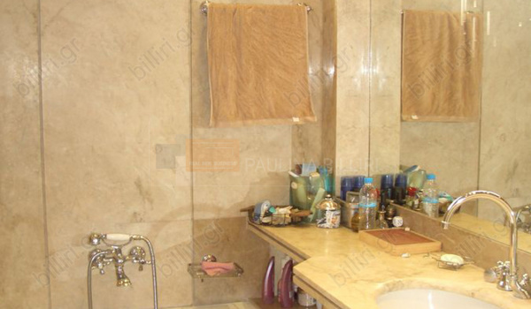 Mπάνιο - Bathroom