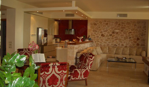Τραπεζαρία - Dining room