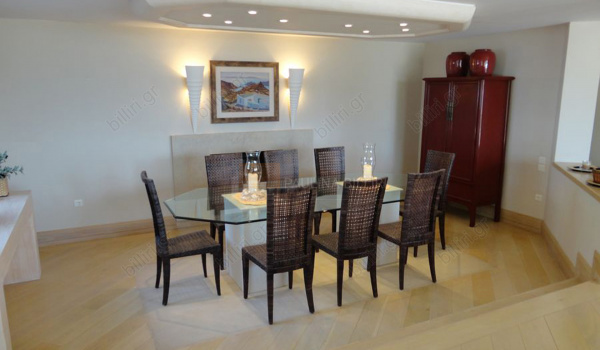 Τραπεζαρία - Dining room