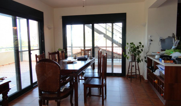 Τραπεζαρία - Dining room