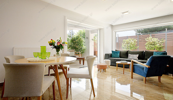 living_area_1f