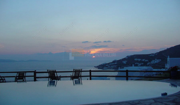 Πισίνα - Swimming pool
