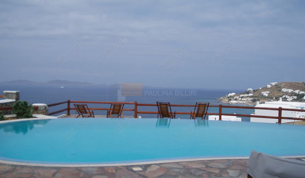 Πισίνα - Swimming pool