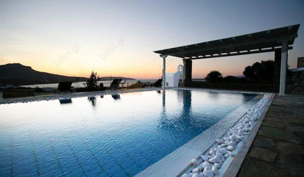 Πισίνα - Swimming pool