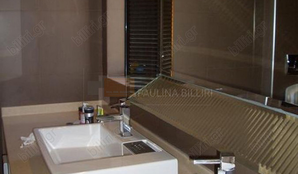 Mπάνιο - Bathroom
