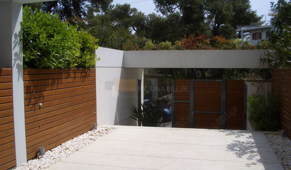 Eίσοδος - Entrance