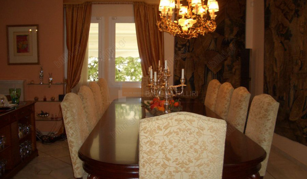 Τραπεζαρία - Dining room