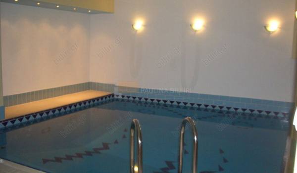 Εσωτερική θερμαινόμενη πισίνα - Heated indoor swimming pool