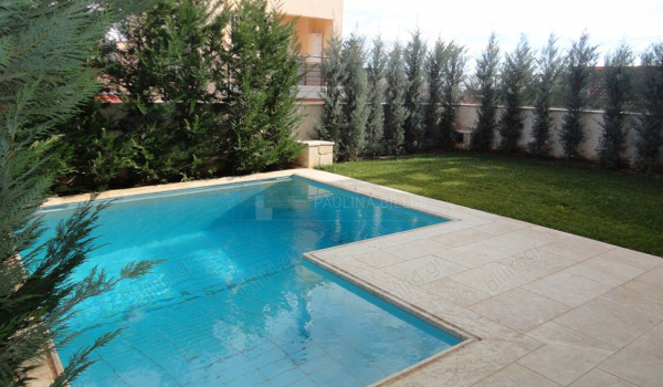 Πισίνα - Swimming pool