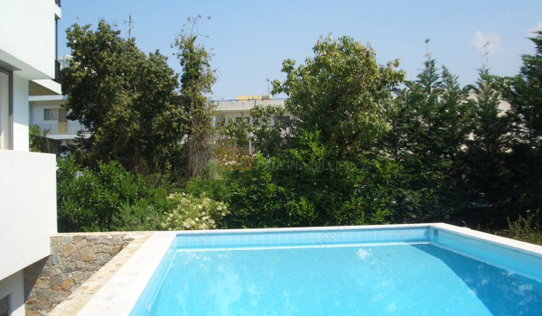 Πισίνα - Swimming pool