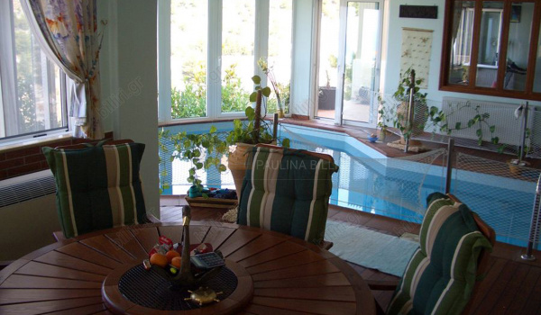 Εσωτερική πισίνα - Indoor swimming pool