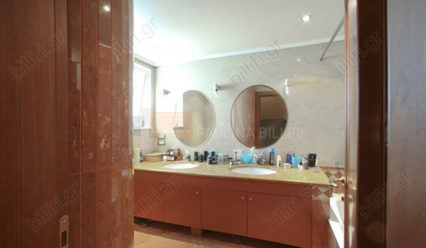 Mπάνιο - Bathroom
