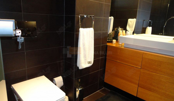Mπάνιο - Bathroom