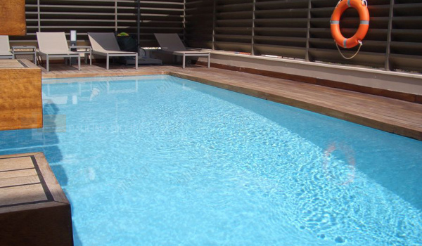 Πισίνα - Swimming pool