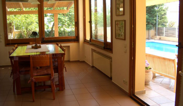 Τραπεζαρία - Dining room
