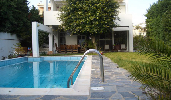 Πισίνα - Swimming pool