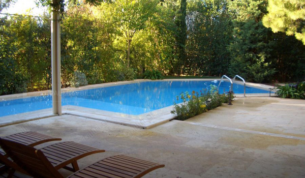 Πισίνα - Swimming pool