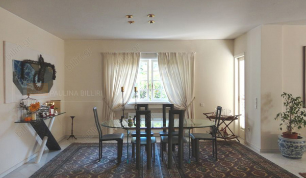Tραπεζαρία - Dining room