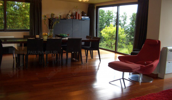 Τραπεζαρία - Dining room