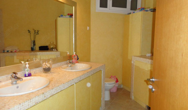 Mπάνιο - Bathroom