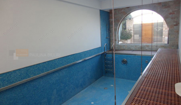 Εσωτερική πισίνα - Indoor Swimming pool