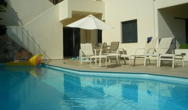 Πισίνα - Swimming pool