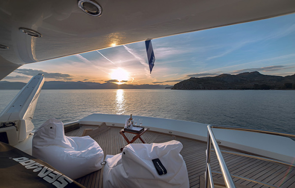 aquila_yacht-120_869942318